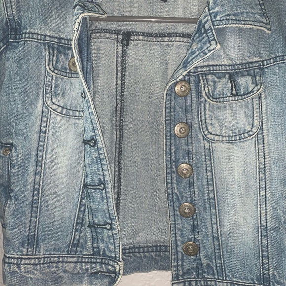 Cropped denim jacket - Picture 3 of 7